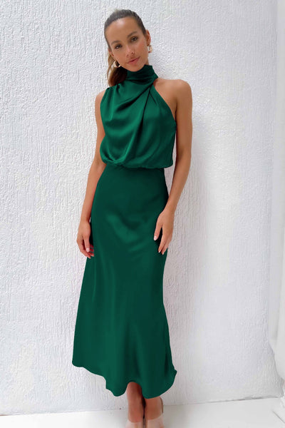 Ingrid | Lang satinkjole med halterneck