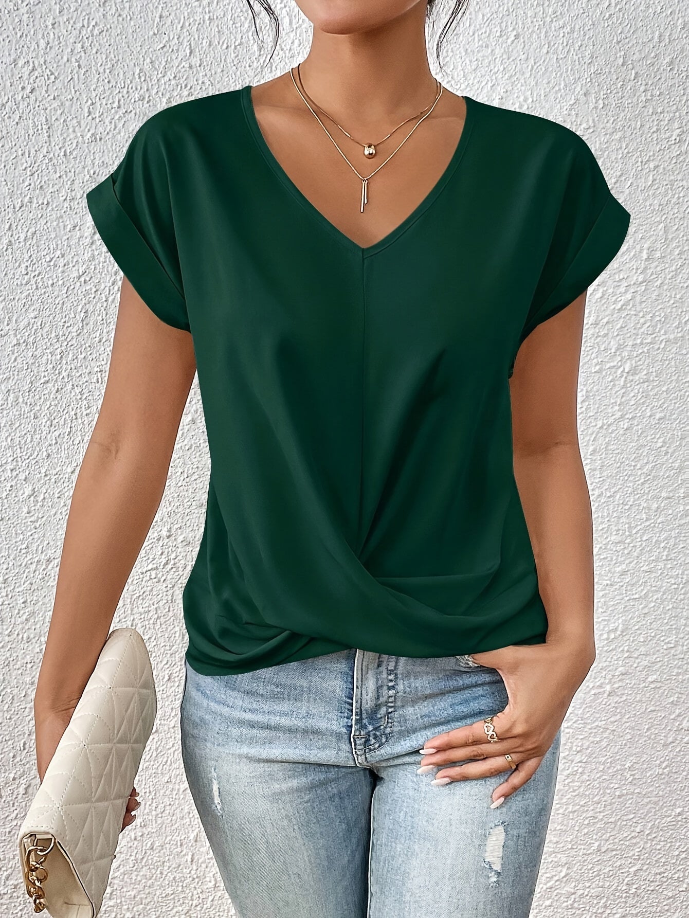 Cleo | Afslappet T-shirt med hjerteformet halsudskæring